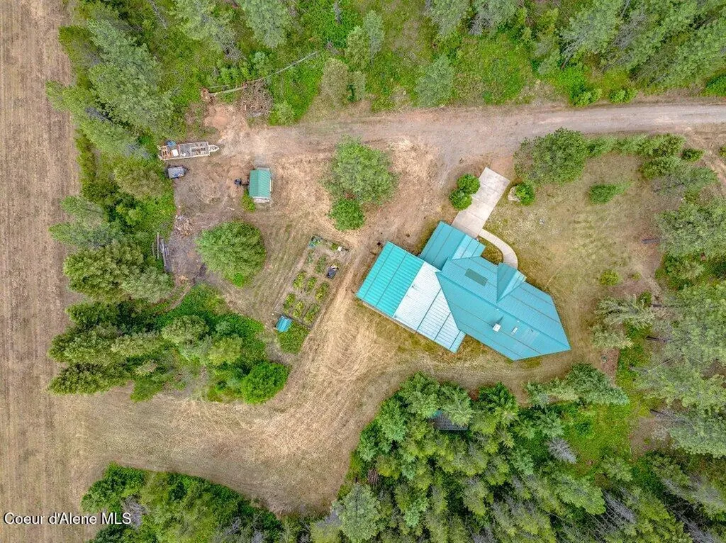 5525 W Coeur Dalene Drive Spirit Lake ID 83869
