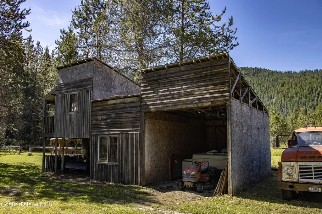 3446 Lw Quartz Creek Road Priest River ID 83856