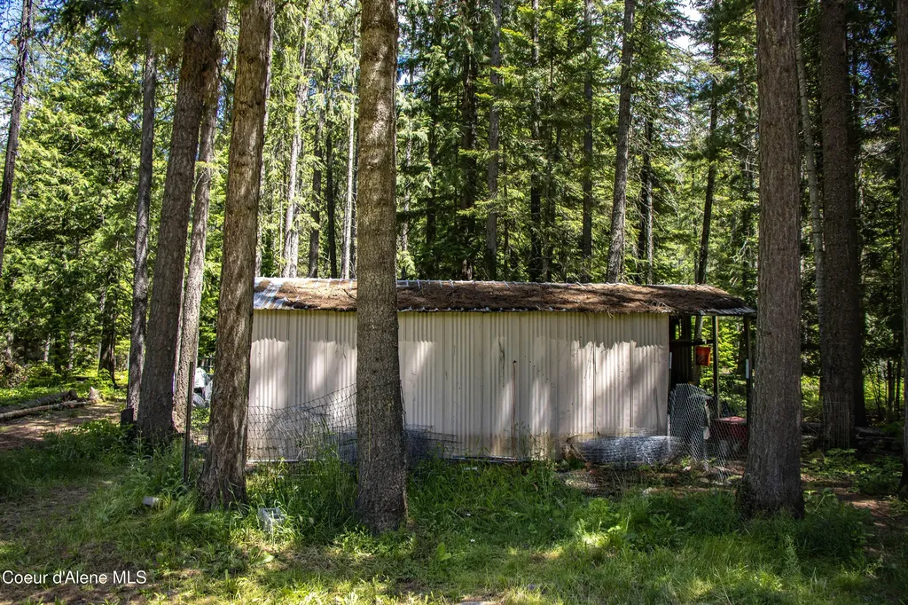 2 Rose Woods Lane Noxon MT 59853