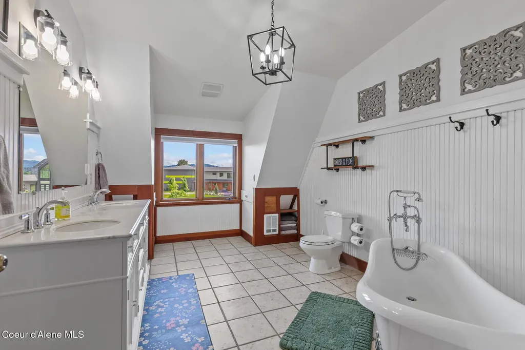 3757 N Carolwood Court Post Falls ID 83854