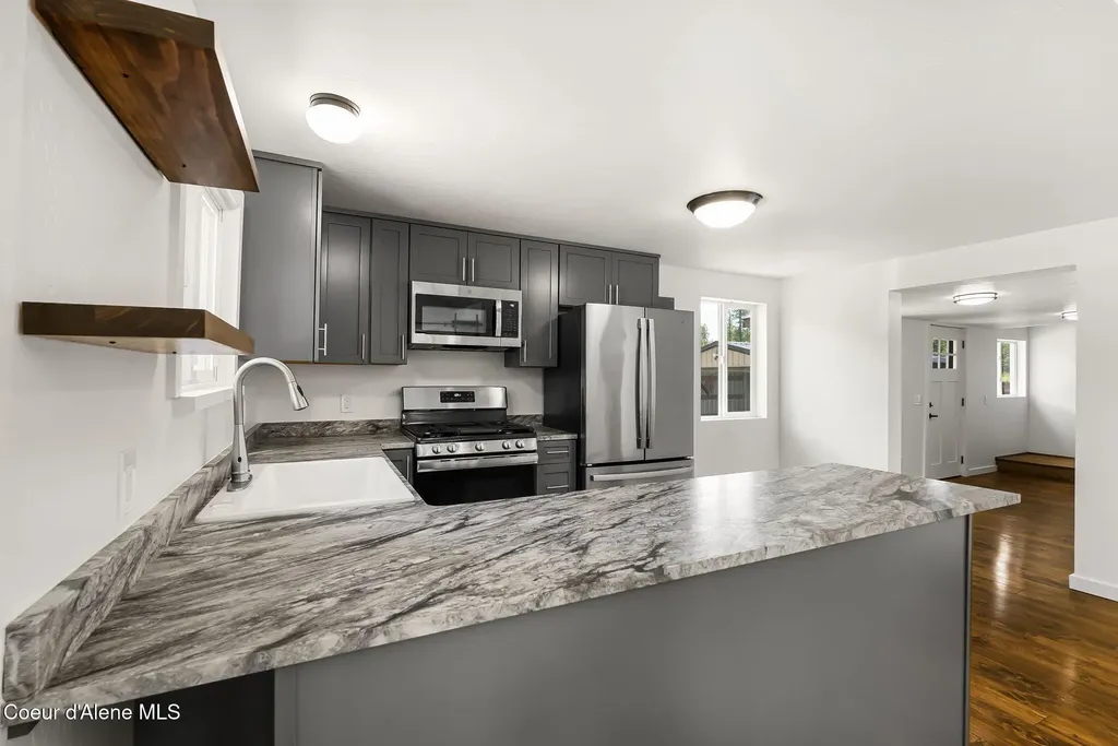 3120 Colburn Culver Road Sandpoint ID 83864