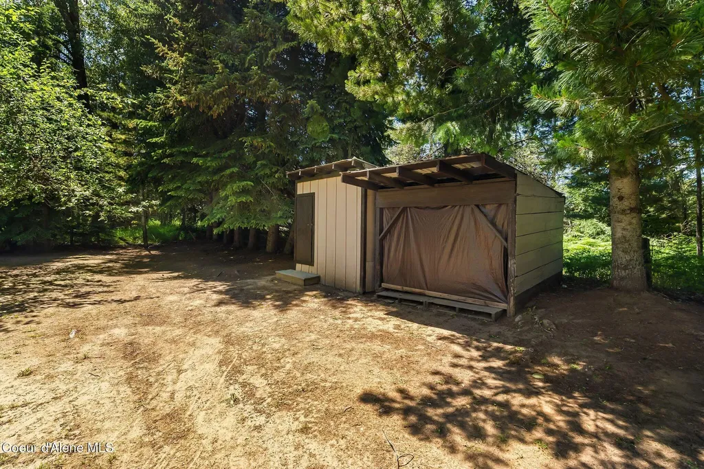 3120 Colburn Culver Road Sandpoint ID 83864