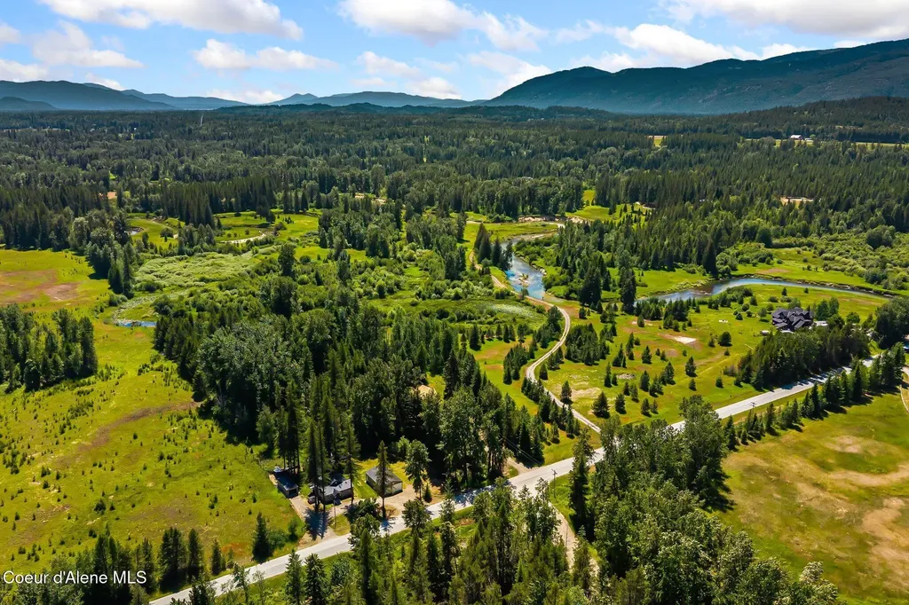 3120 Colburn Culver Road Sandpoint ID 83864