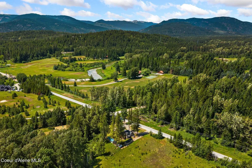 3120 Colburn Culver Road Sandpoint ID 83864