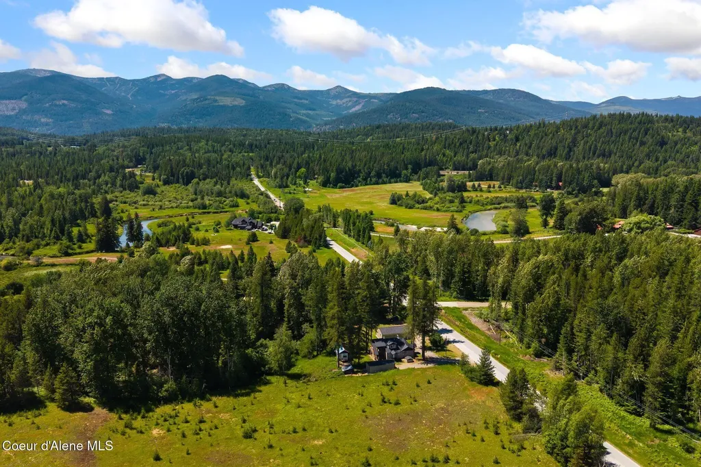 3120 Colburn Culver Road Sandpoint ID 83864