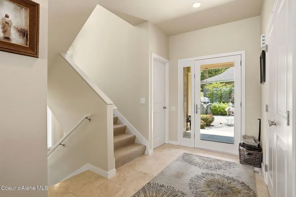 3839 E Bridgeview Drive Harrison ID 83833