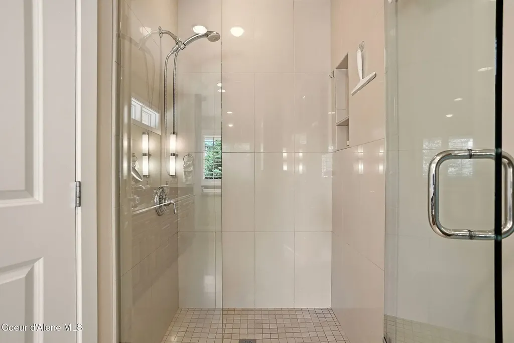 3839 E Bridgeview Drive Harrison ID 83833