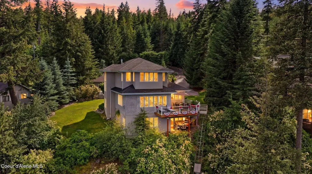 3839 E Bridgeview Drive Harrison ID 83833