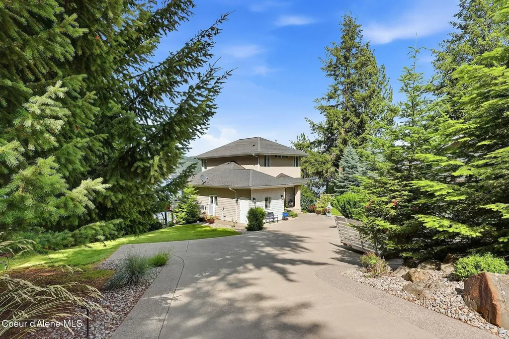 3839 E Bridgeview Drive Harrison ID 83833