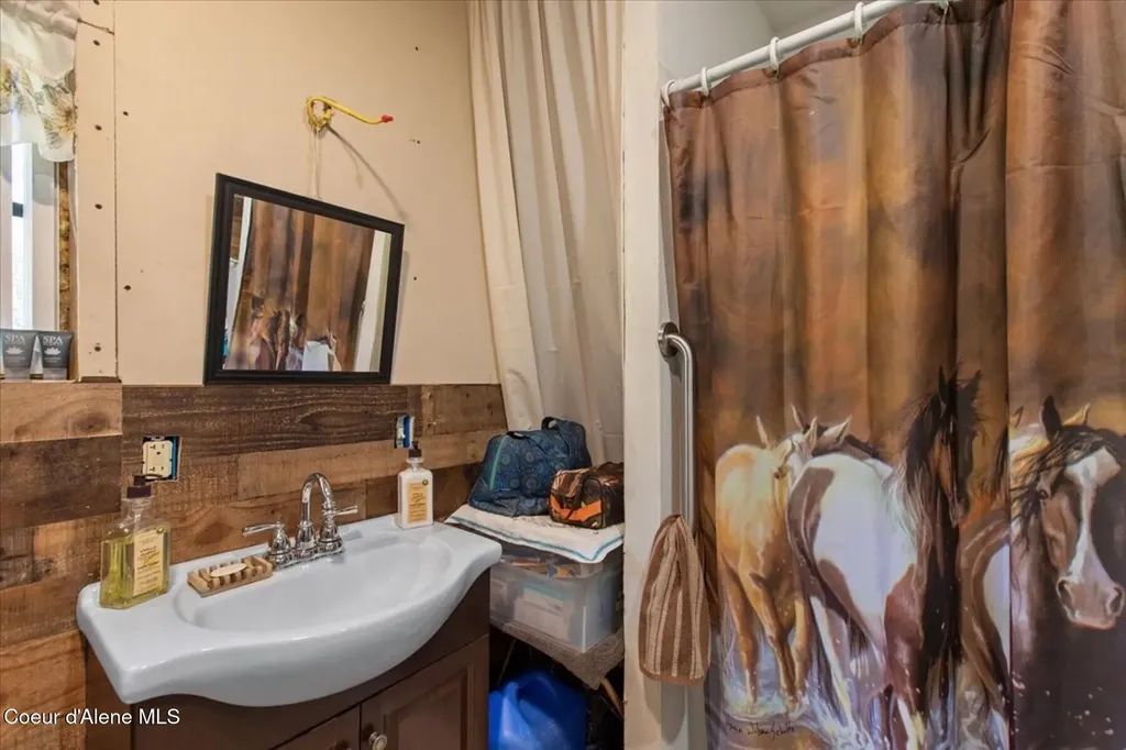 12 Hulett Hill Drive Sandpoint ID 83864