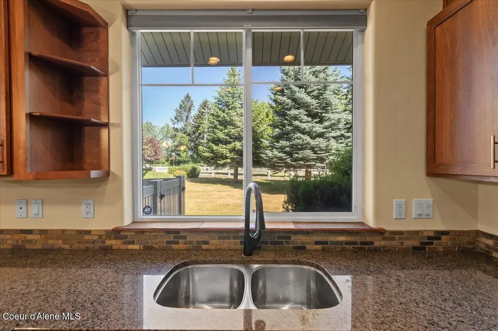 8786 N Avalanche Lane Hayden ID 83835