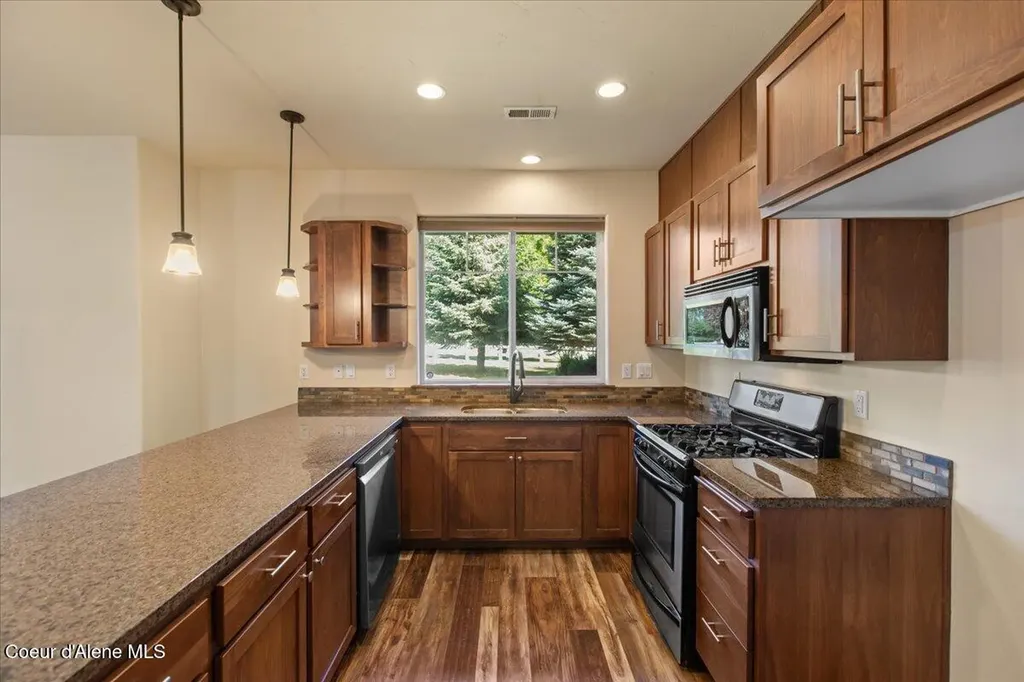 8786 N Avalanche Lane Hayden ID 83835