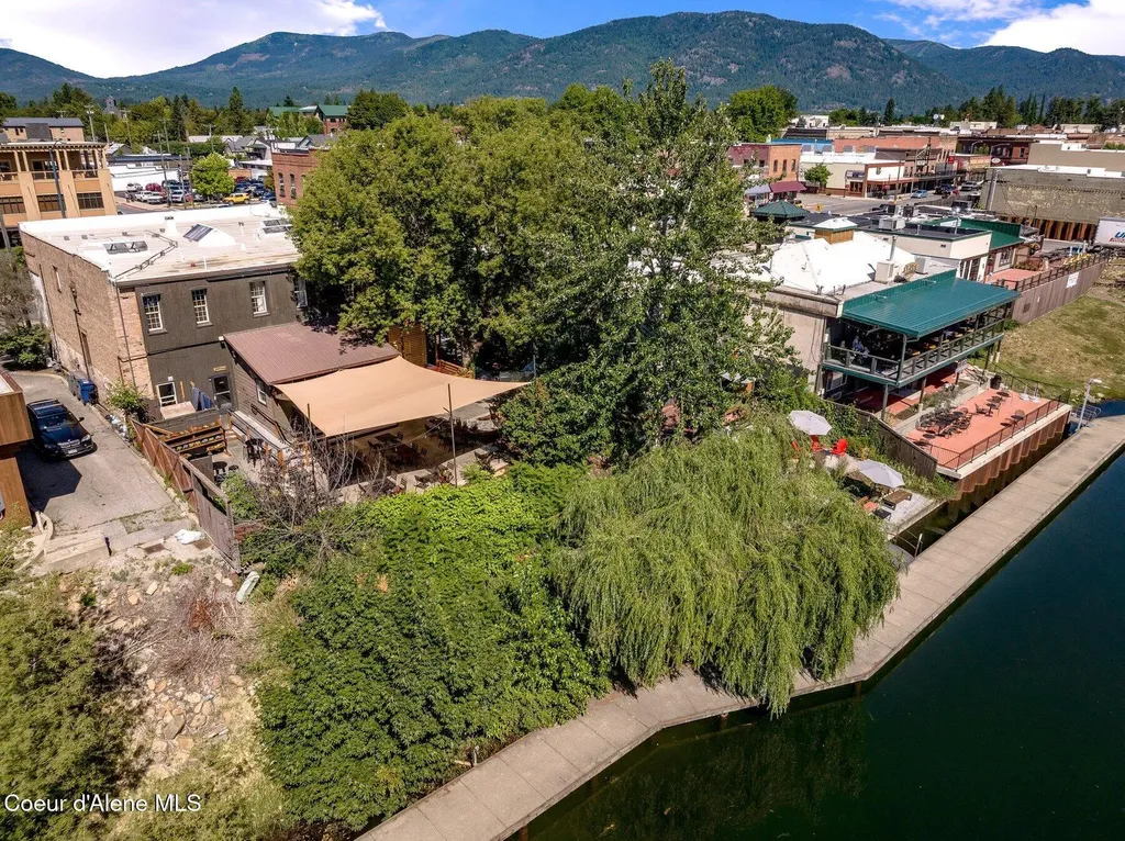 100 & 105 1st Avenue Sandpoint ID 83864