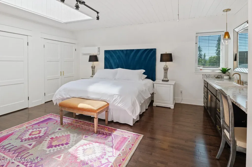 100 & 105 1st Avenue Sandpoint ID 83864