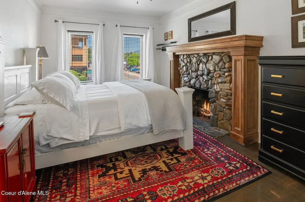 100 & 105 1st Avenue Sandpoint ID 83864