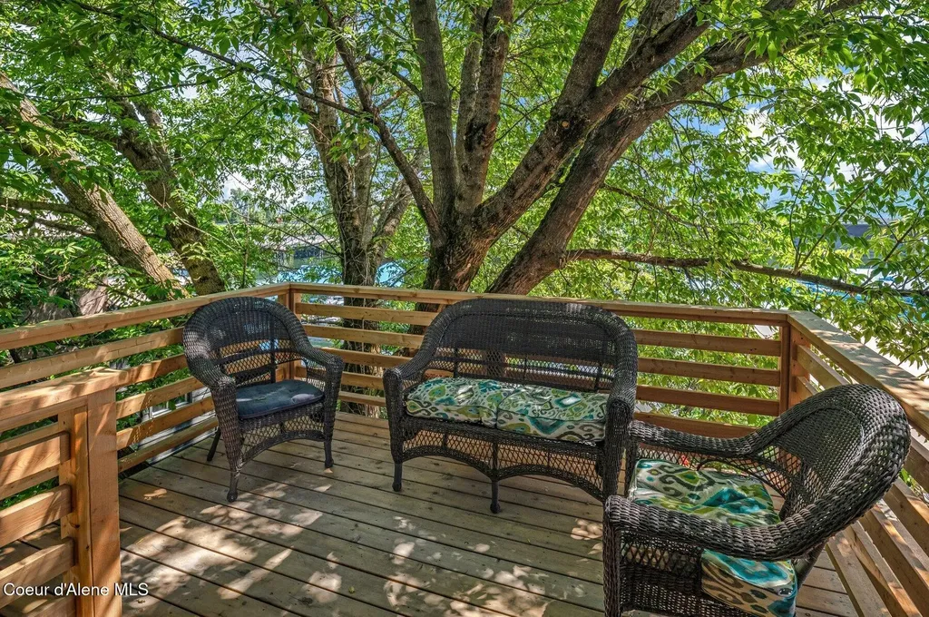 100 & 105 1st Avenue Sandpoint ID 83864