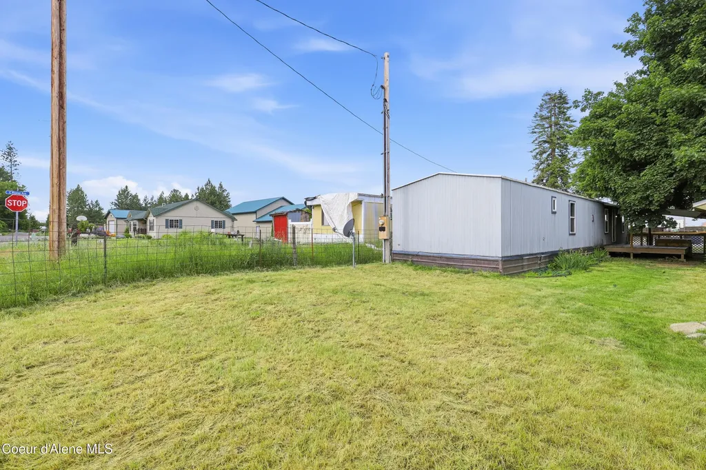 30120 N 1st Street Athol ID 83801