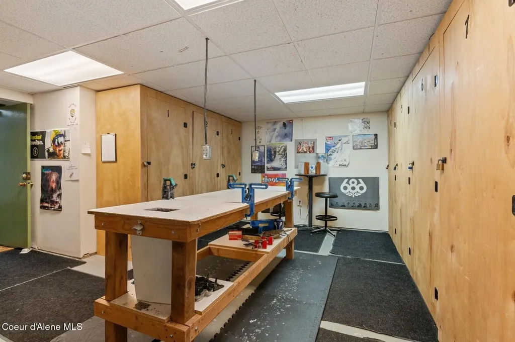 515 Northwest Passage Sandpoint ID 83864