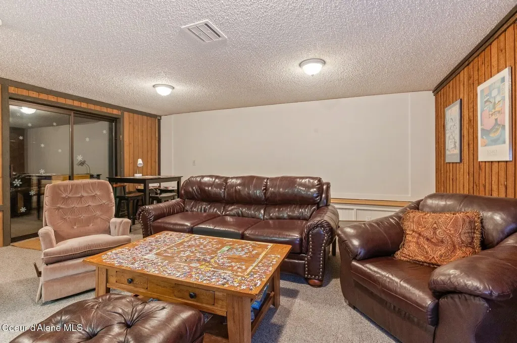 515 Northwest Passage Sandpoint ID 83864