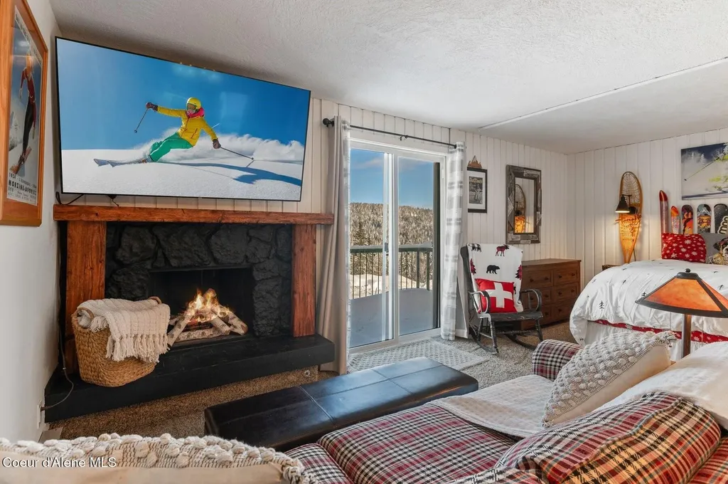 515 Northwest Passage Sandpoint ID 83864