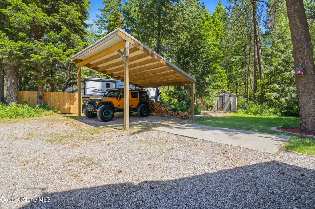 24554 N Estates Drive Athol ID 83801