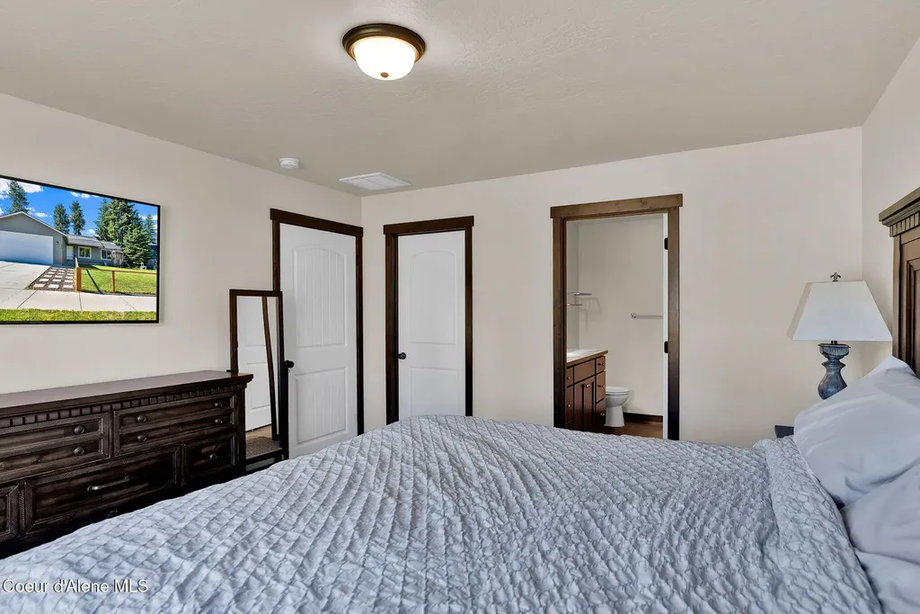 5802 W Joss Lane Spirit Lake ID 83869