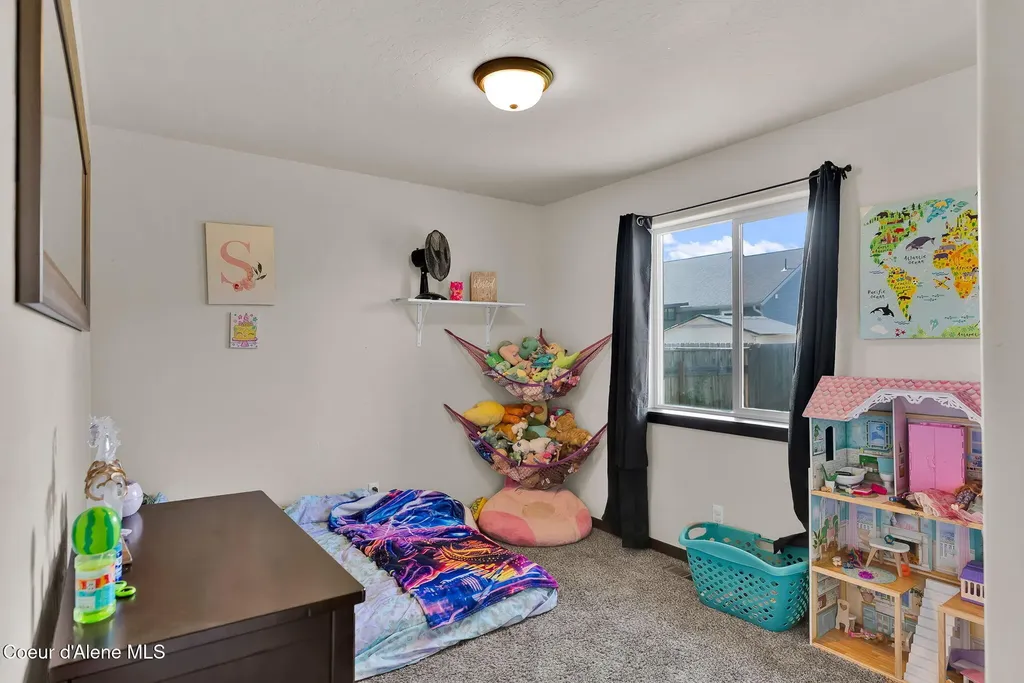 5802 W Joss Lane Spirit Lake ID 83869