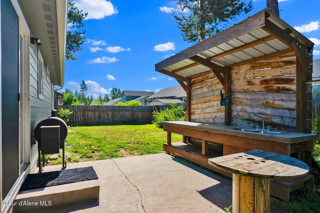 5802 W Joss Lane Spirit Lake ID 83869