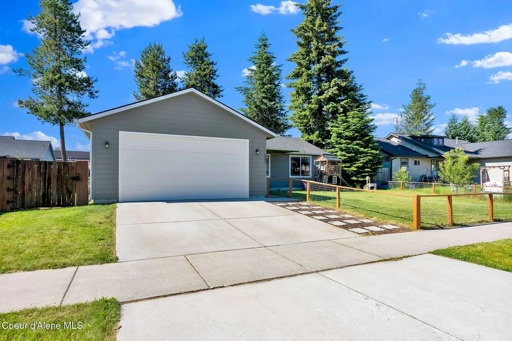 5802 W Joss Lane Spirit Lake ID 83869