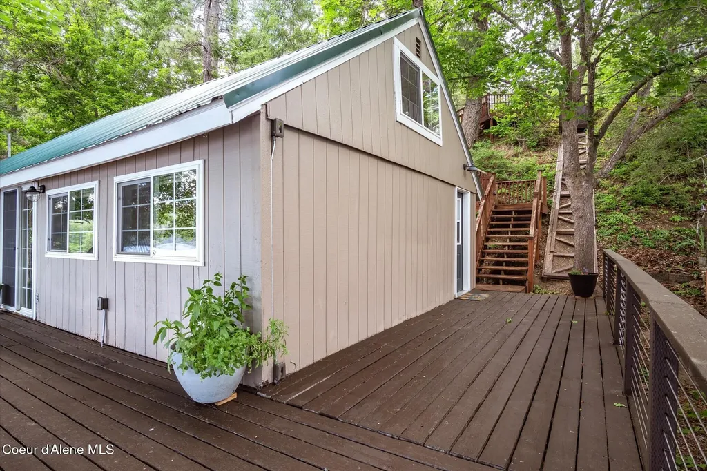 5860 W Freeman Road Rathdrum ID 83858