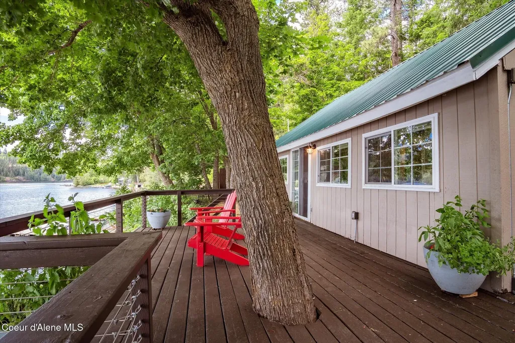 5860 W Freeman Road Rathdrum ID 83858