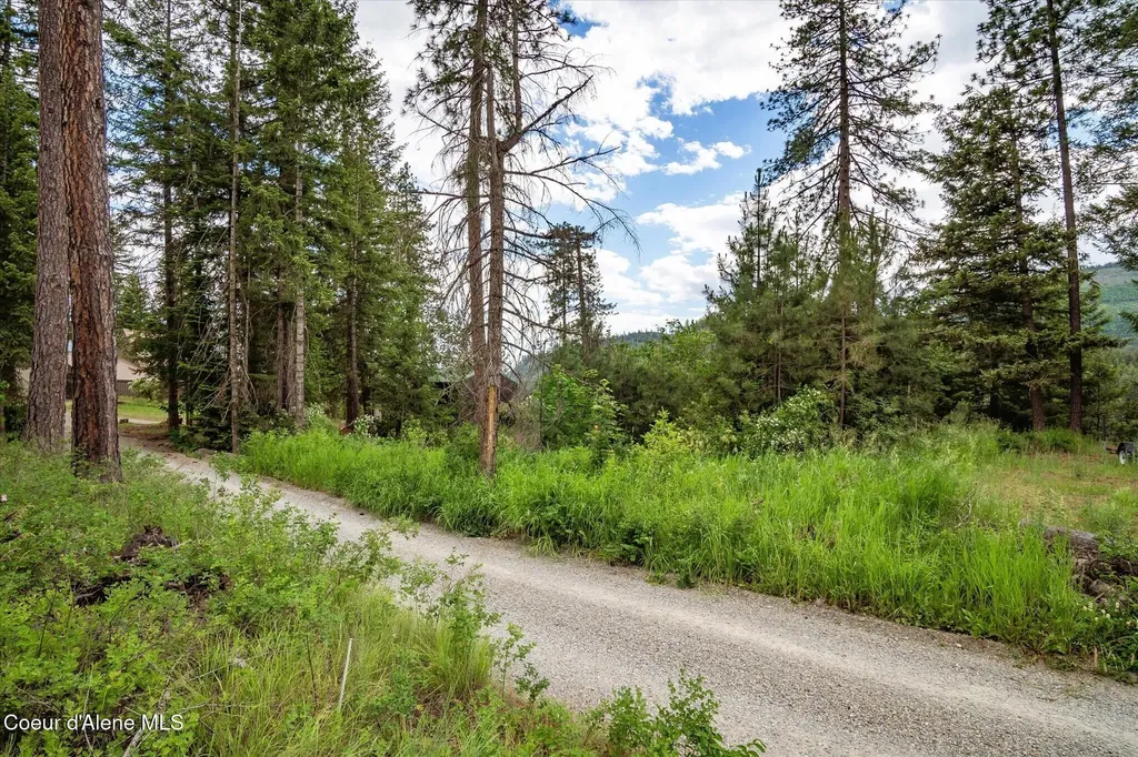 5860 W Freeman Road Rathdrum ID 83858