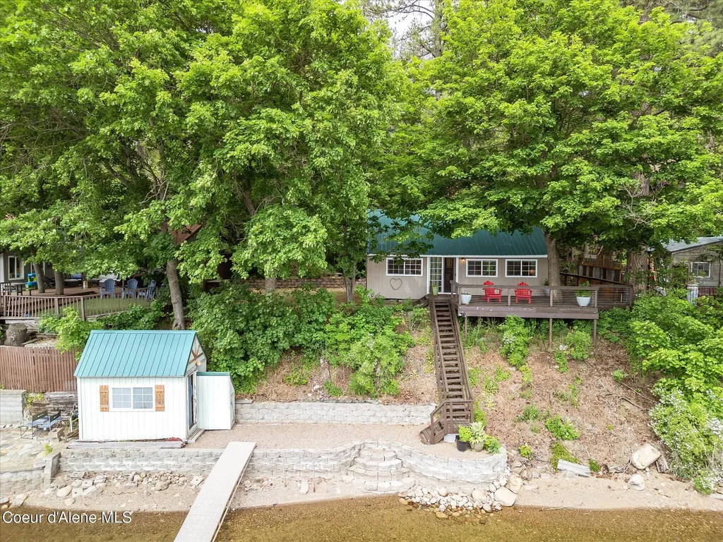 5860 W Freeman Road Rathdrum ID 83858
