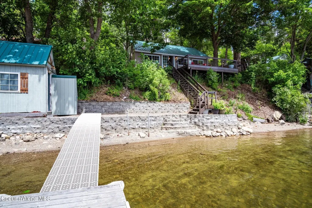5860 W Freeman Road Rathdrum ID 83858