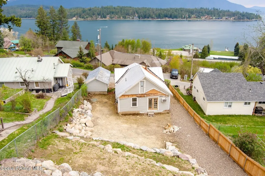 525 Big Hill Road Hope ID 83836
