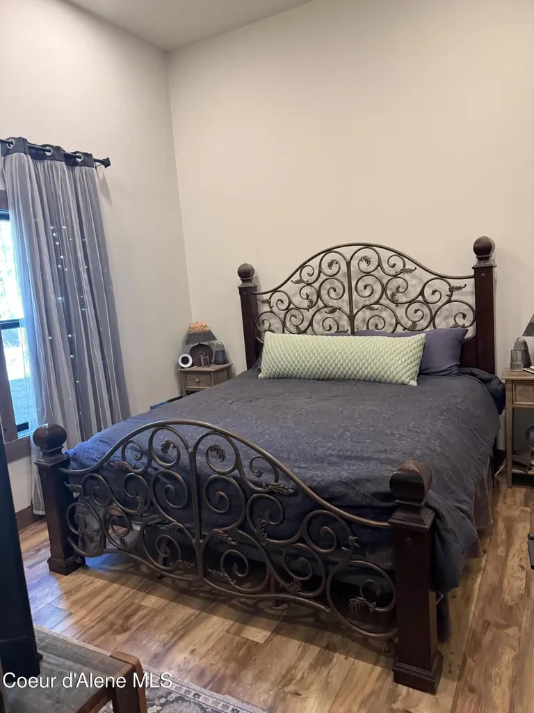 3667 Upper Gold Creek Road Sandpoint ID 83864