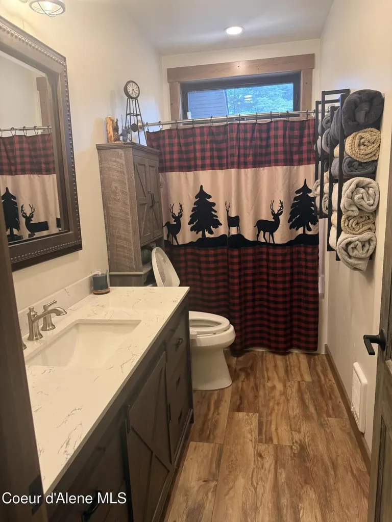 3667 Upper Gold Creek Road Sandpoint ID 83864