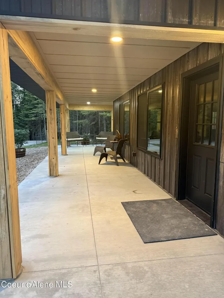 3667 Upper Gold Creek Road Sandpoint ID 83864