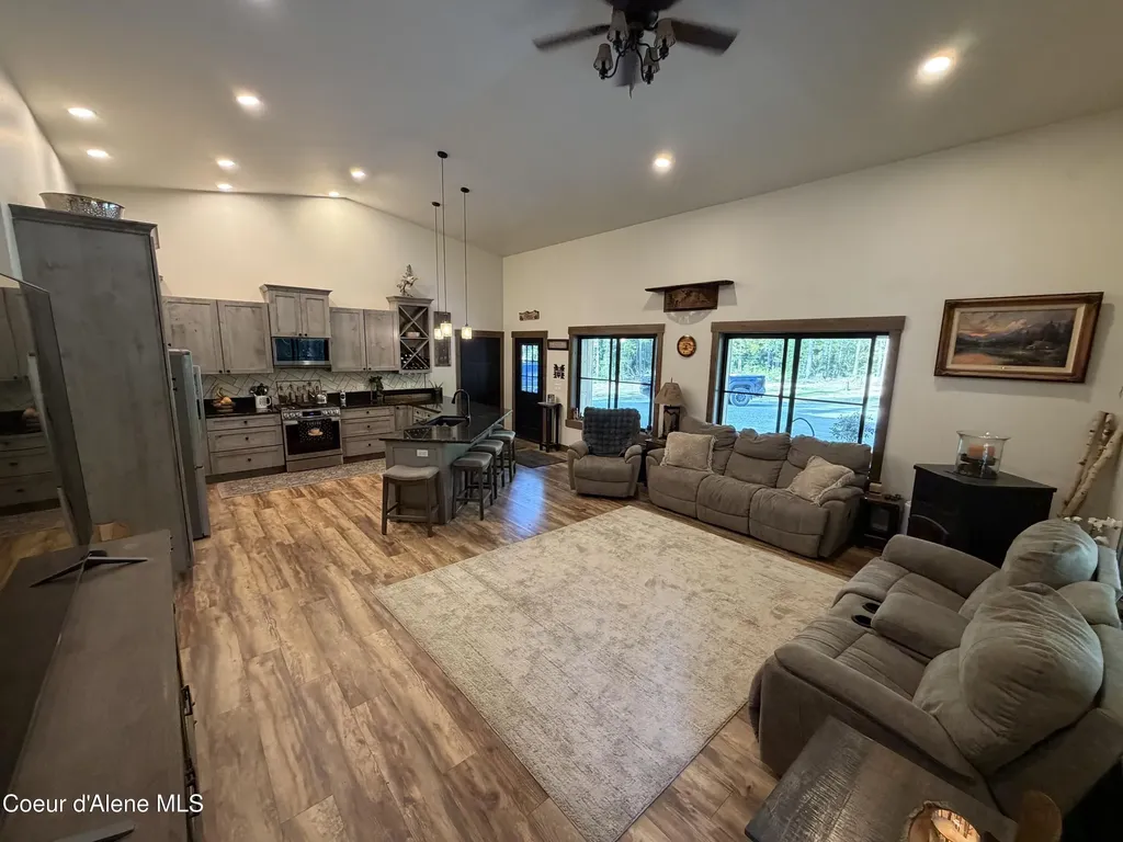 3667 Upper Gold Creek Road Sandpoint ID 83864