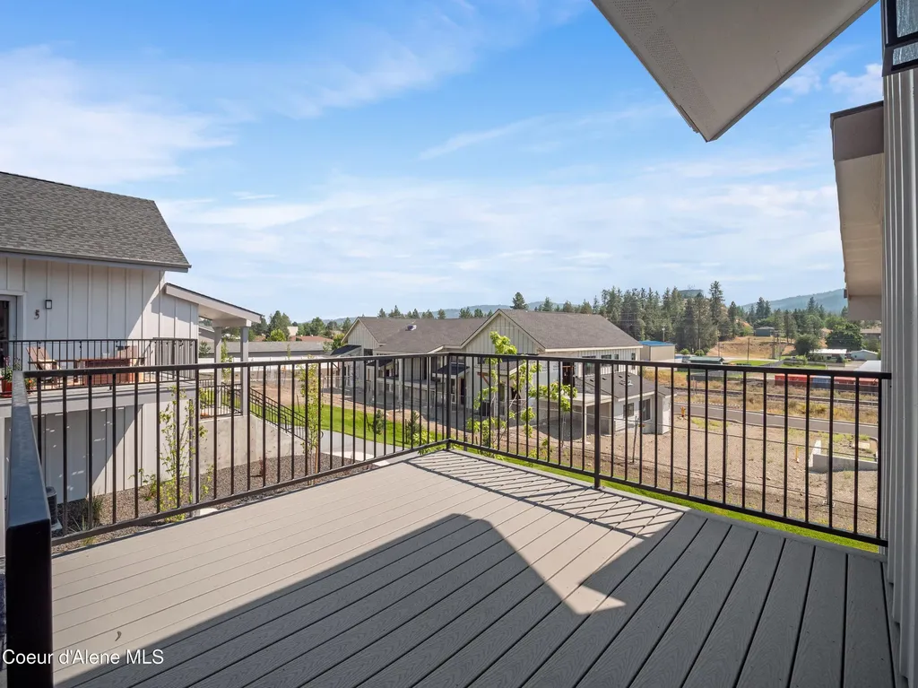 1229 E Millworx Loop Post Falls ID 83854