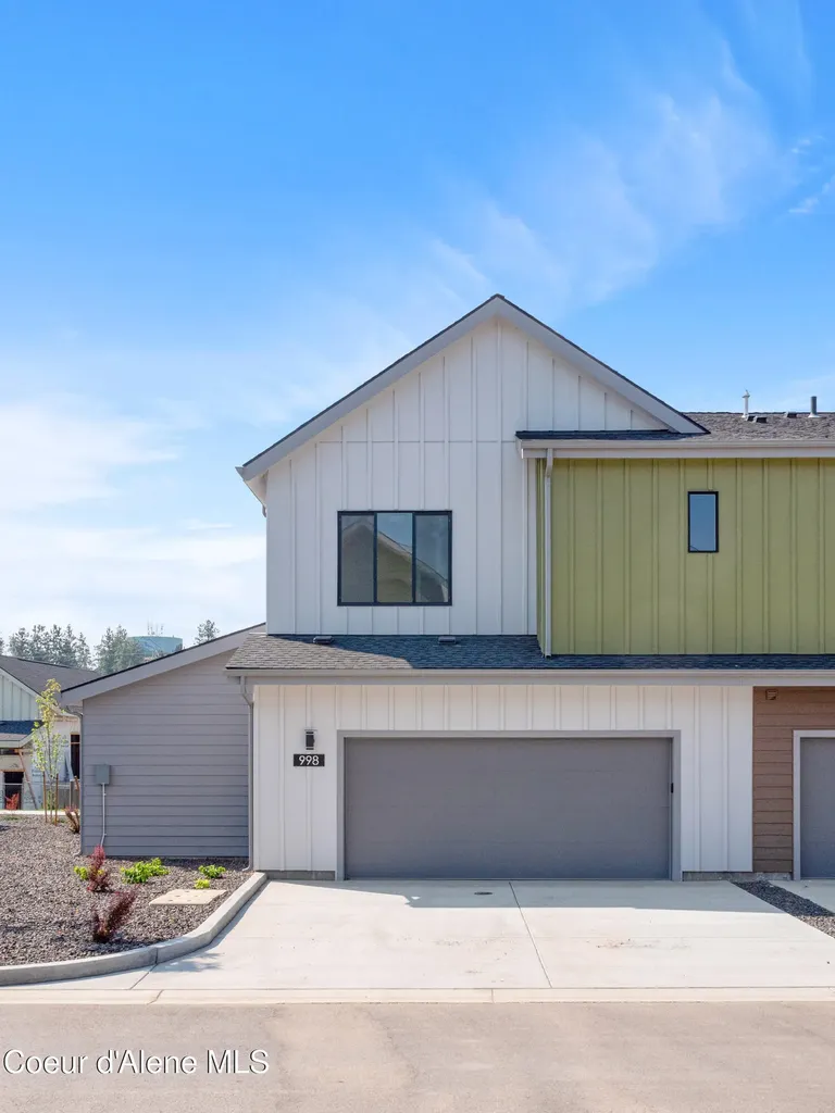 1229 E Millworx Loop Post Falls ID 83854
