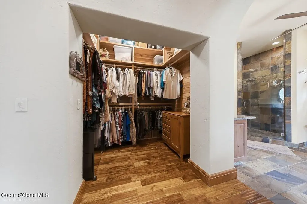 55 La Vita Bella Lane Hope ID 83836