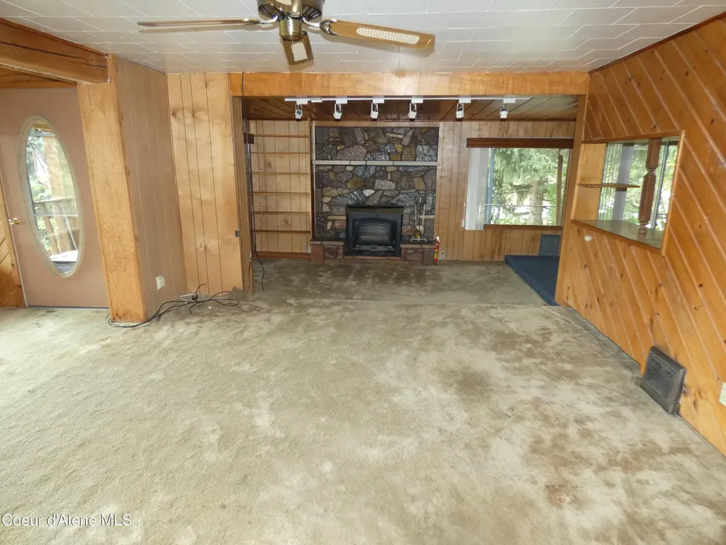 6468 Comanche Street Bonners Ferry ID 83805