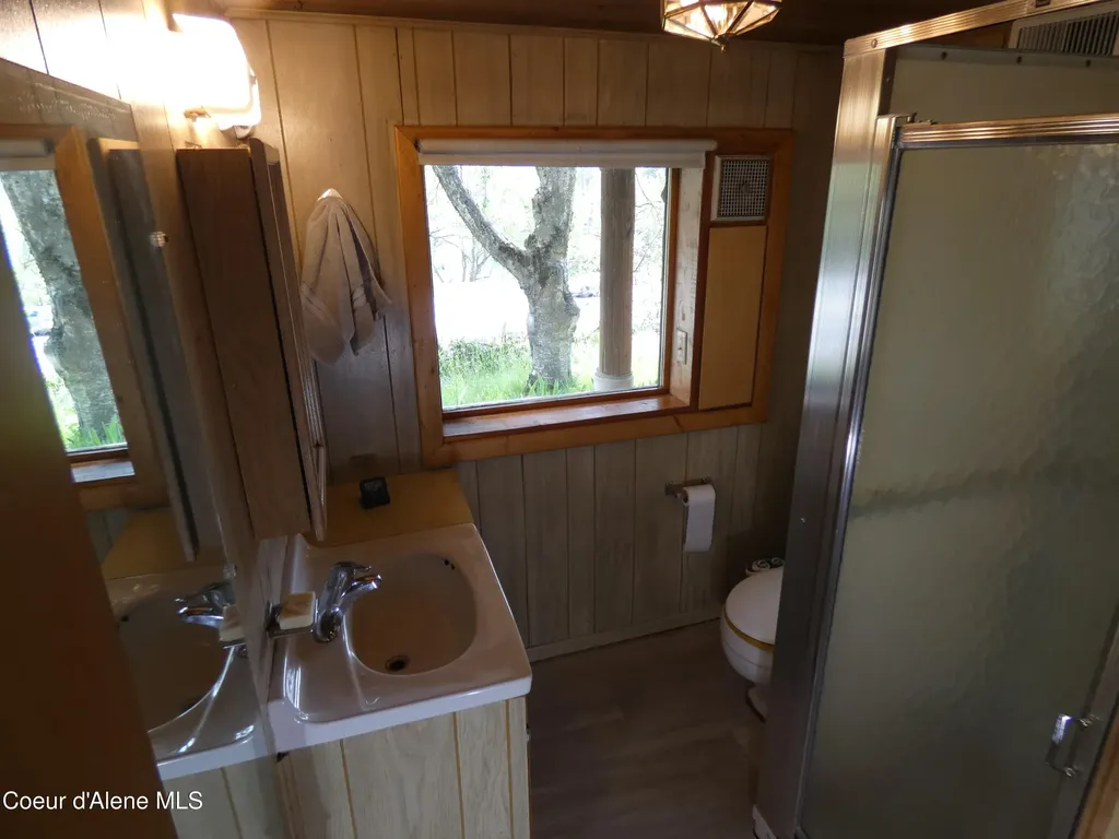 6468 Comanche Street Bonners Ferry ID 83805
