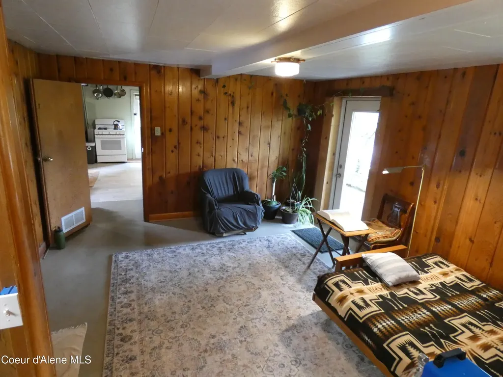 6468 Comanche Street Bonners Ferry ID 83805