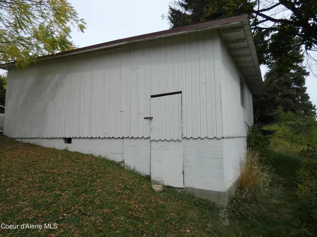6468 Comanche Street Bonners Ferry ID 83805