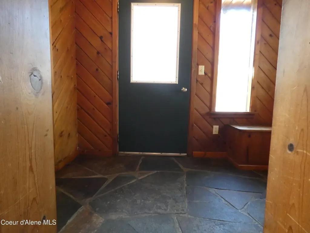 6468 Comanche Street Bonners Ferry ID 83805