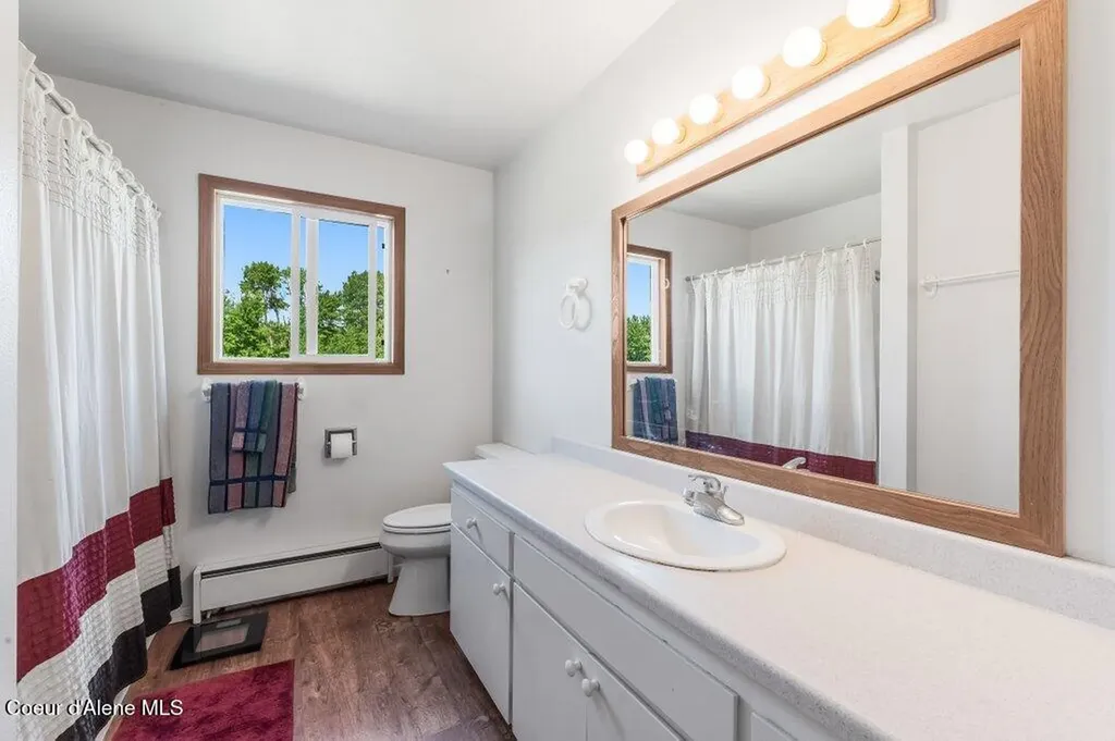 1495 Colburn Culver Road Sandpoint ID 83864