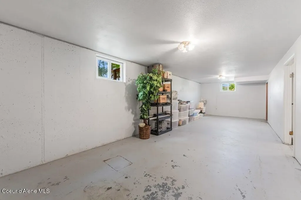 1495 Colburn Culver Road Sandpoint ID 83864