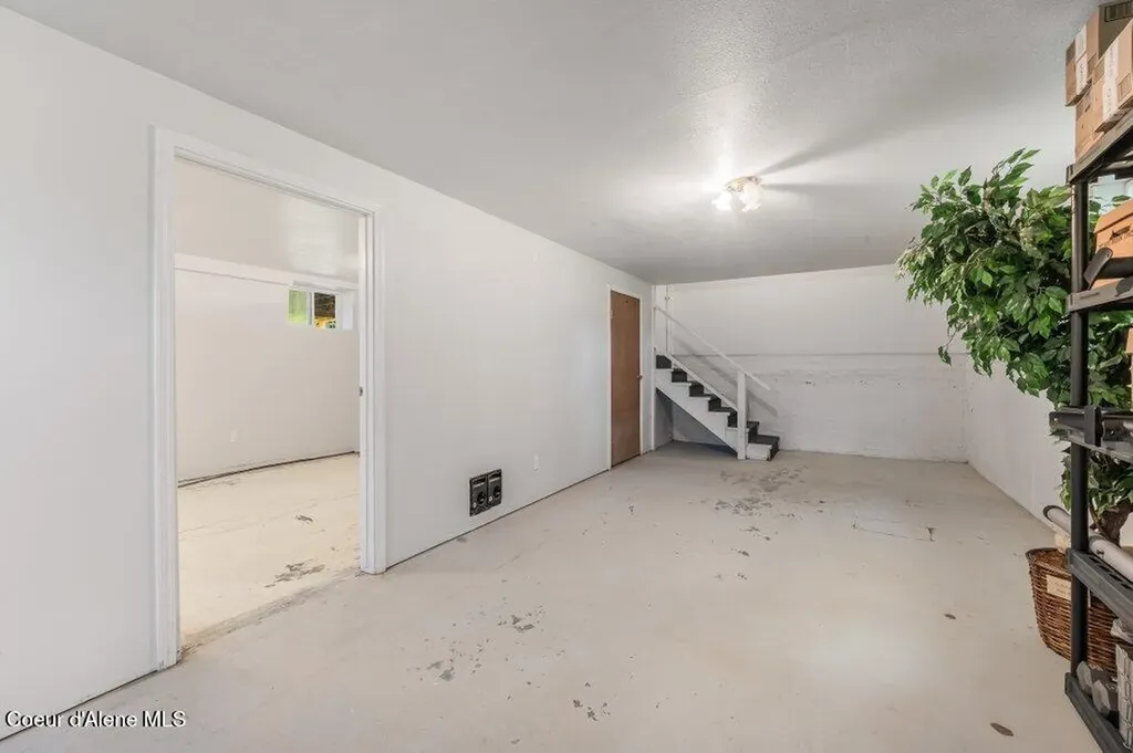 1495 Colburn Culver Road Sandpoint ID 83864